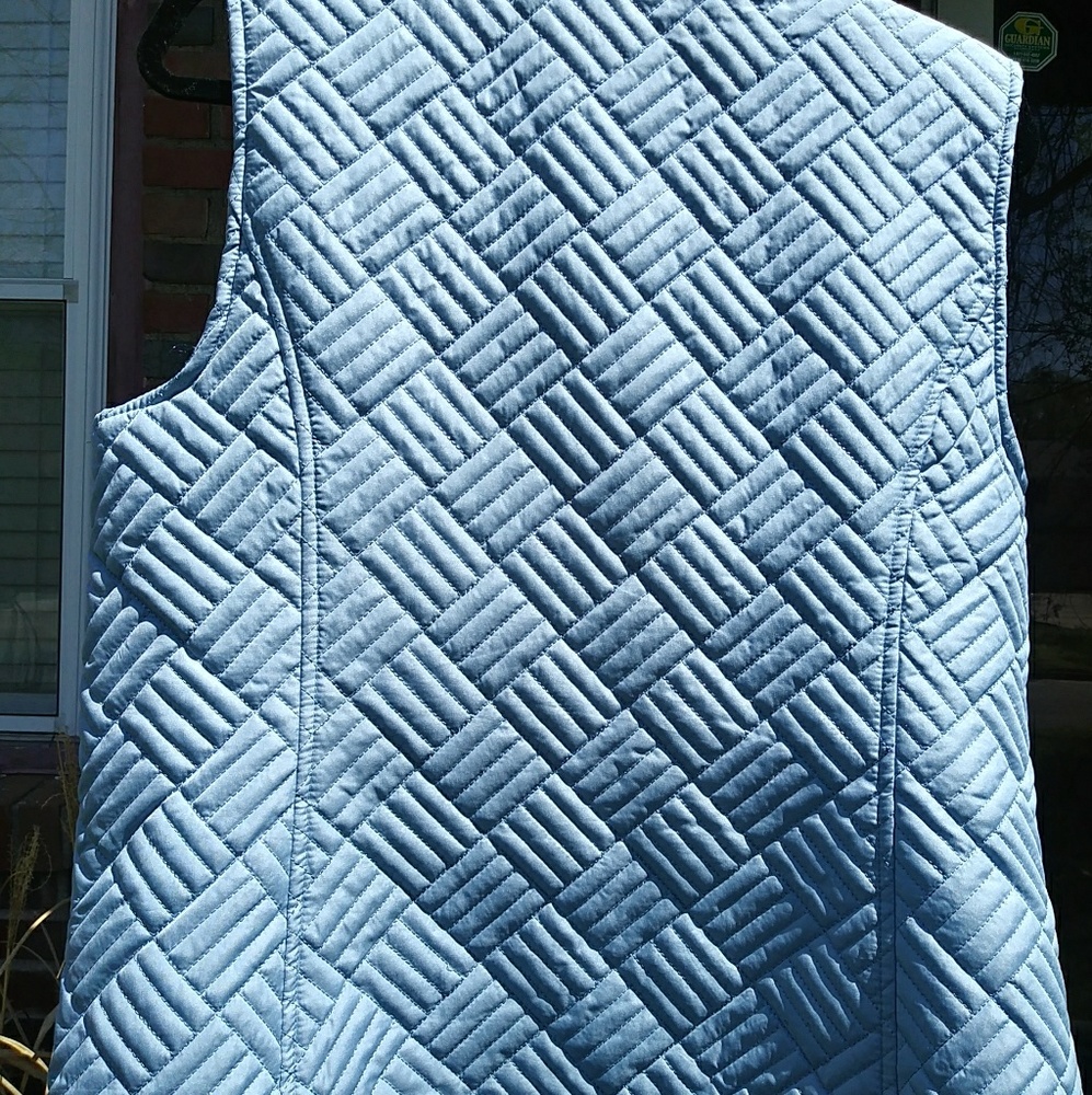 Black Rivet Vest /Powder Blue/ Large - Picture 2 of 2